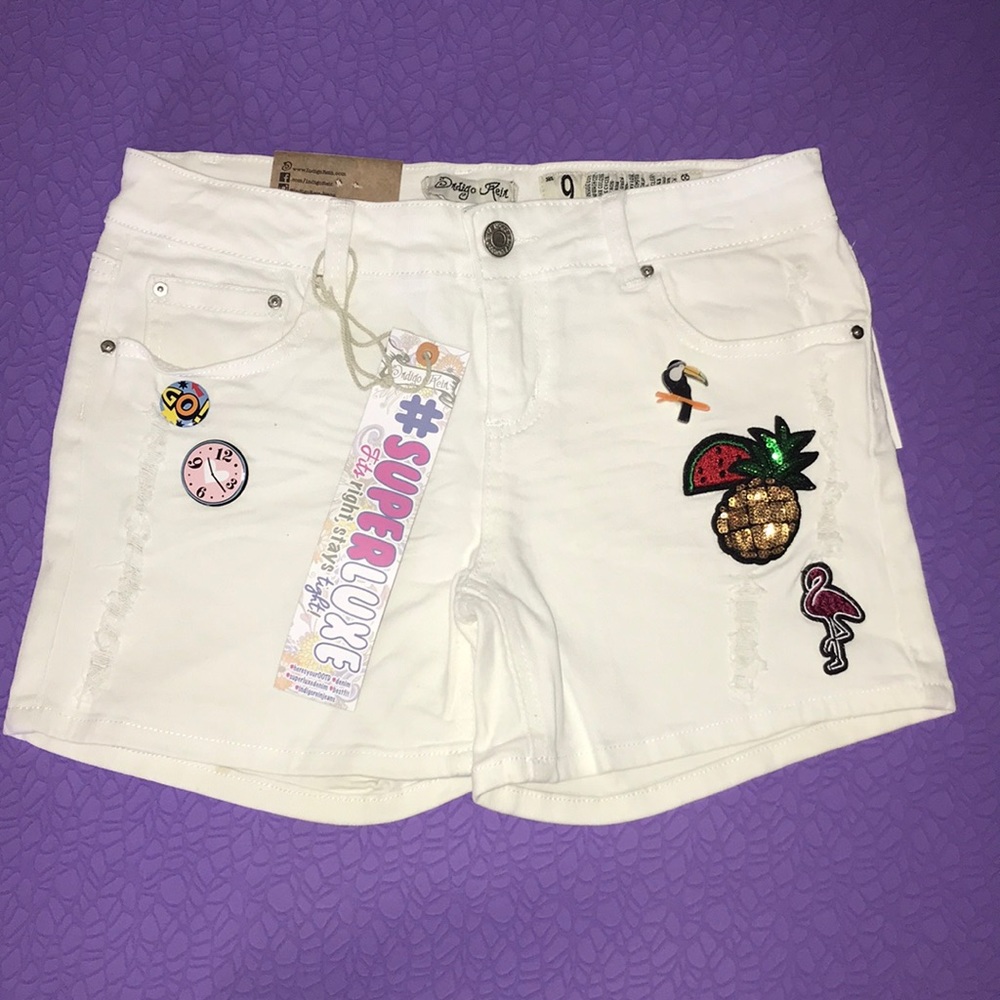 NEW ⭐️ Indigo Rein Size 3 White Shorts with removable pins 🤍
